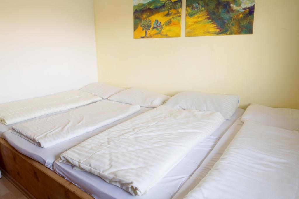 Altes Almhaus Hotel Maria Lankowitz Quarto foto